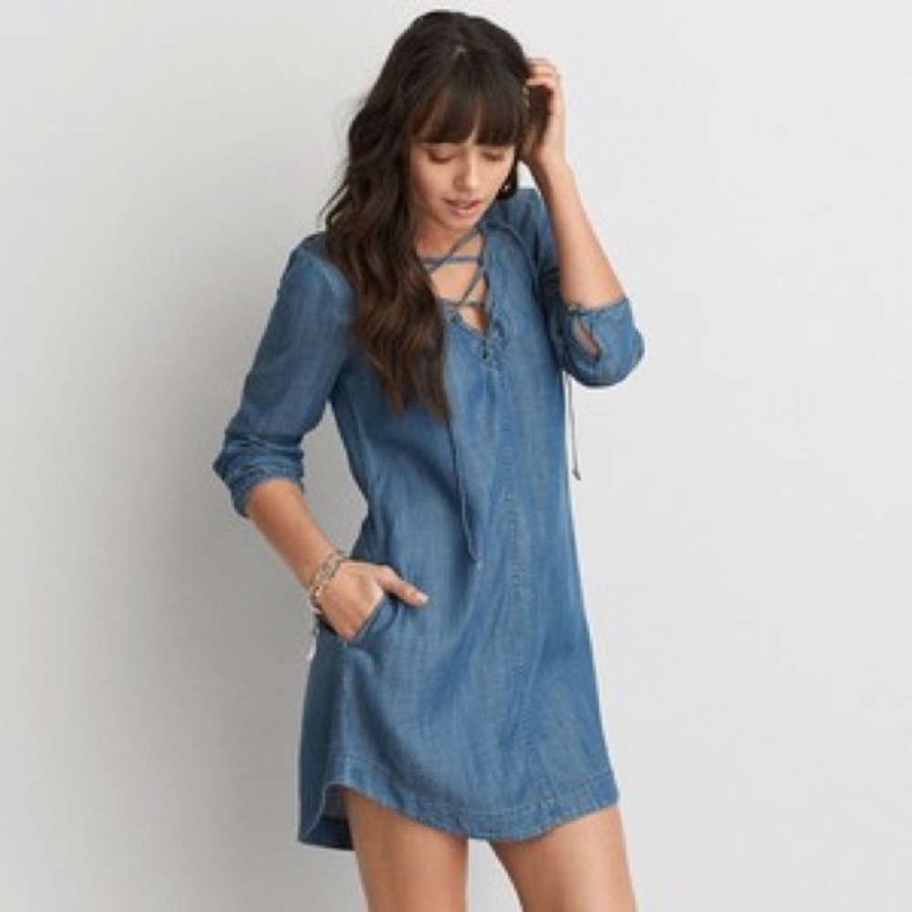 Lace up chambray dress with pockets